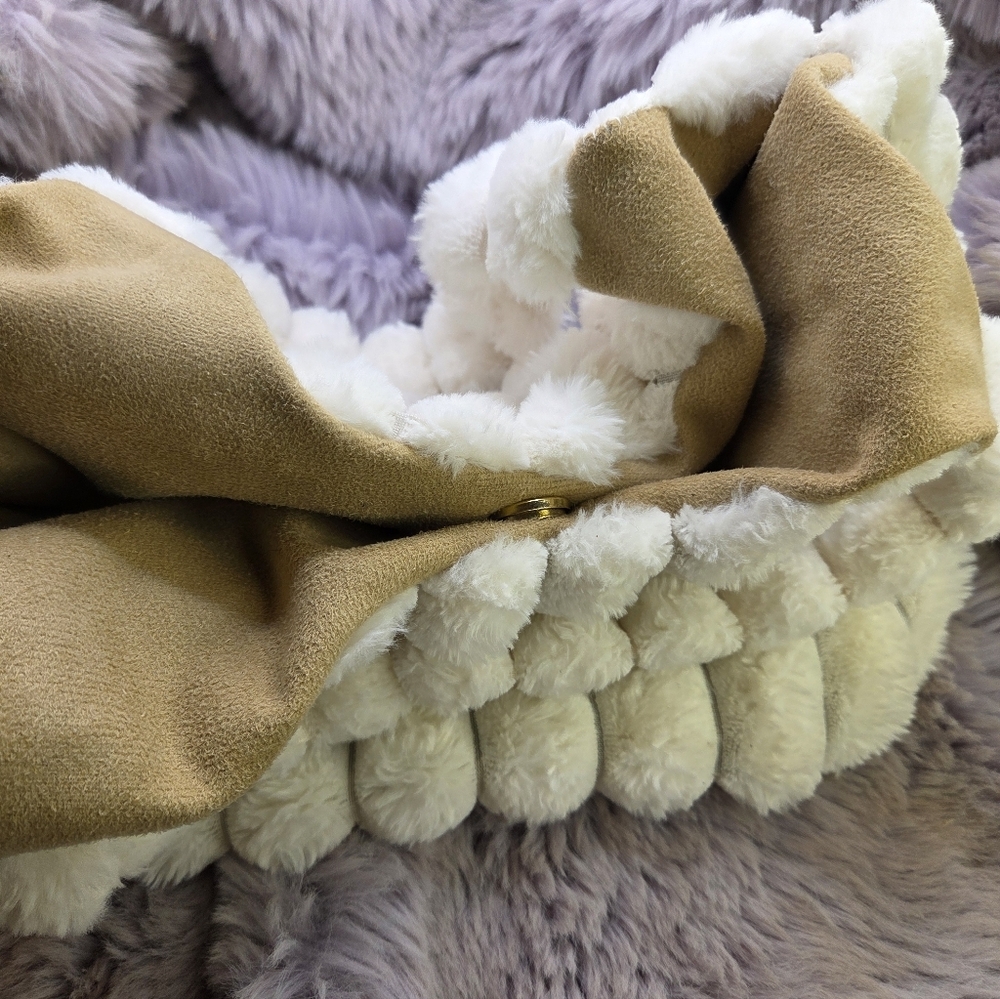 Cos White Medium Puffer Tote Bag Faux Fur - Picture 3 of 7